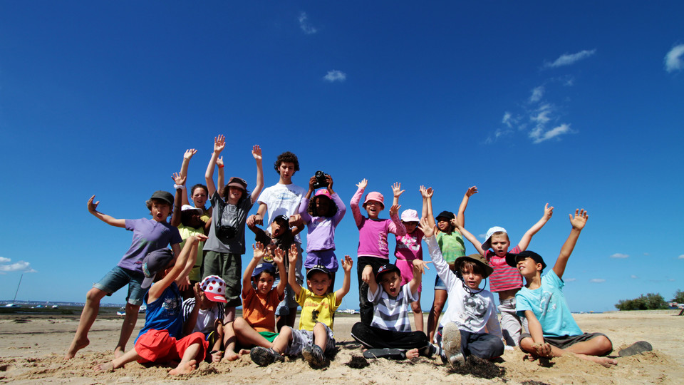 Depuis 35 ans, lassociation bordelaise VALT propose des sjours vacances pour les enfants de 4  17 ans. 